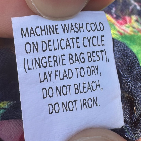 Coco + Carmen one size fits all floral swimsuit cover up / Excellent condition - Picture 13 of 13